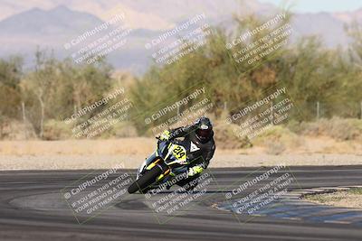 media/Nov-02-2025-CVMA (Sun) [[337aff29ab]]/Race 17-Amateur Supersport Middleweight/